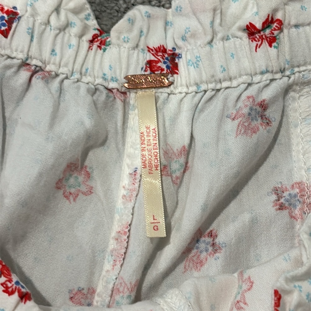 Free People Cambridge Floral Print drawstring Ruffle Trim Women Shorts Sz L - Picture 2 of 7